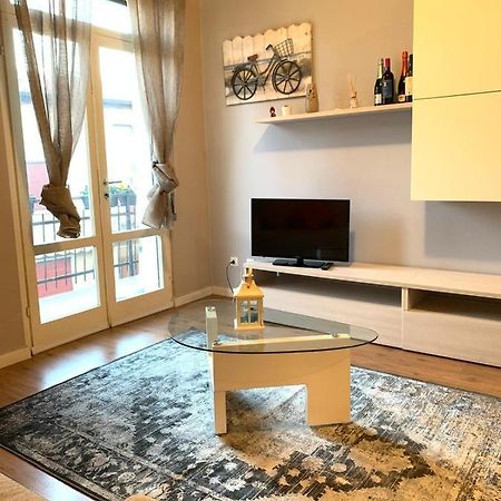 Franciacorta Flat & Bollicine Apartman Passirano Kültér fotó