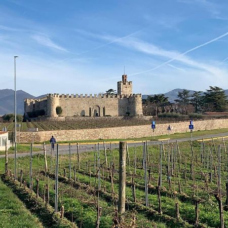 Franciacorta Flat & Bollicine Apartman Passirano Kültér fotó