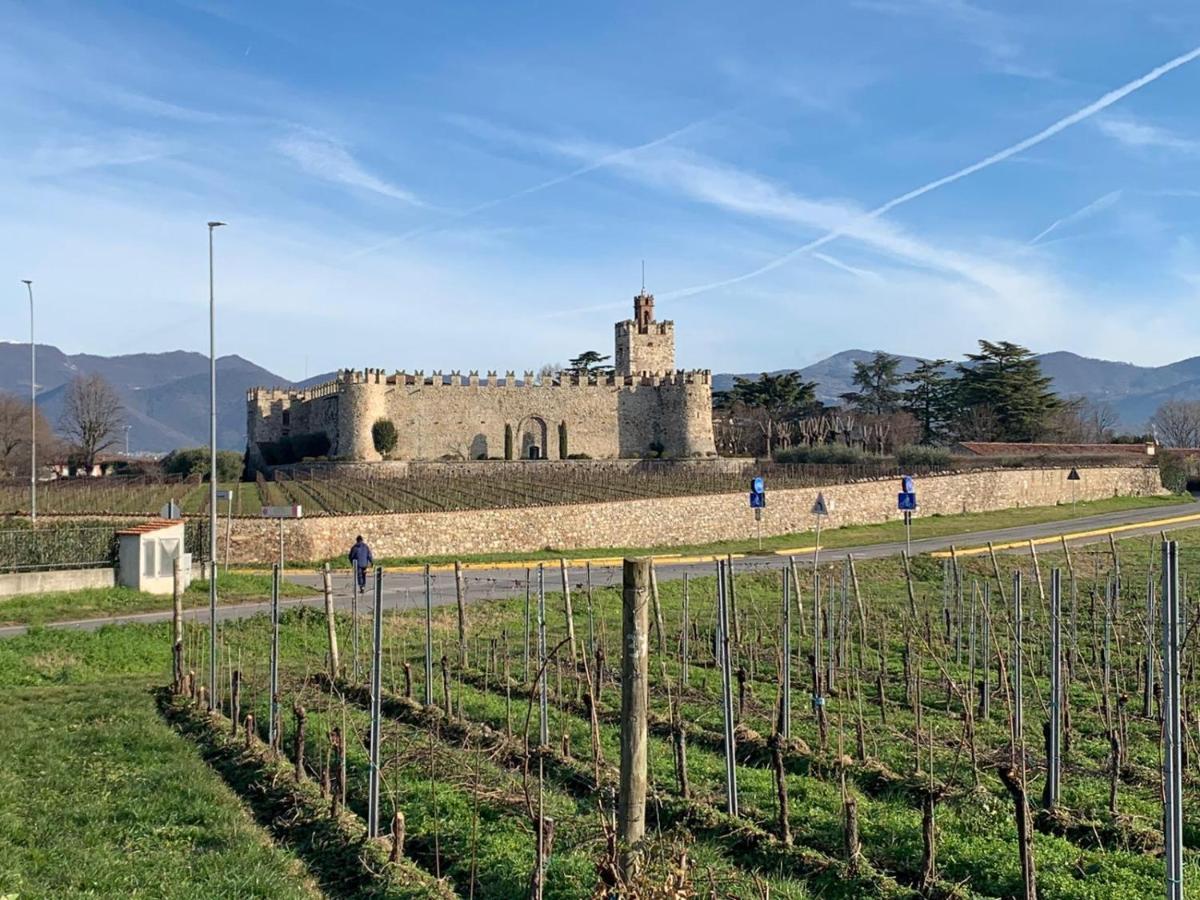 Franciacorta Flat & Bollicine Apartman Passirano Kültér fotó