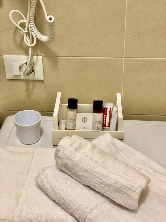 Franciacorta Flat & Bollicine Apartman Passirano Kültér fotó